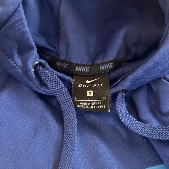 Small blue Nike sweatshirt - Picture 2 of 2